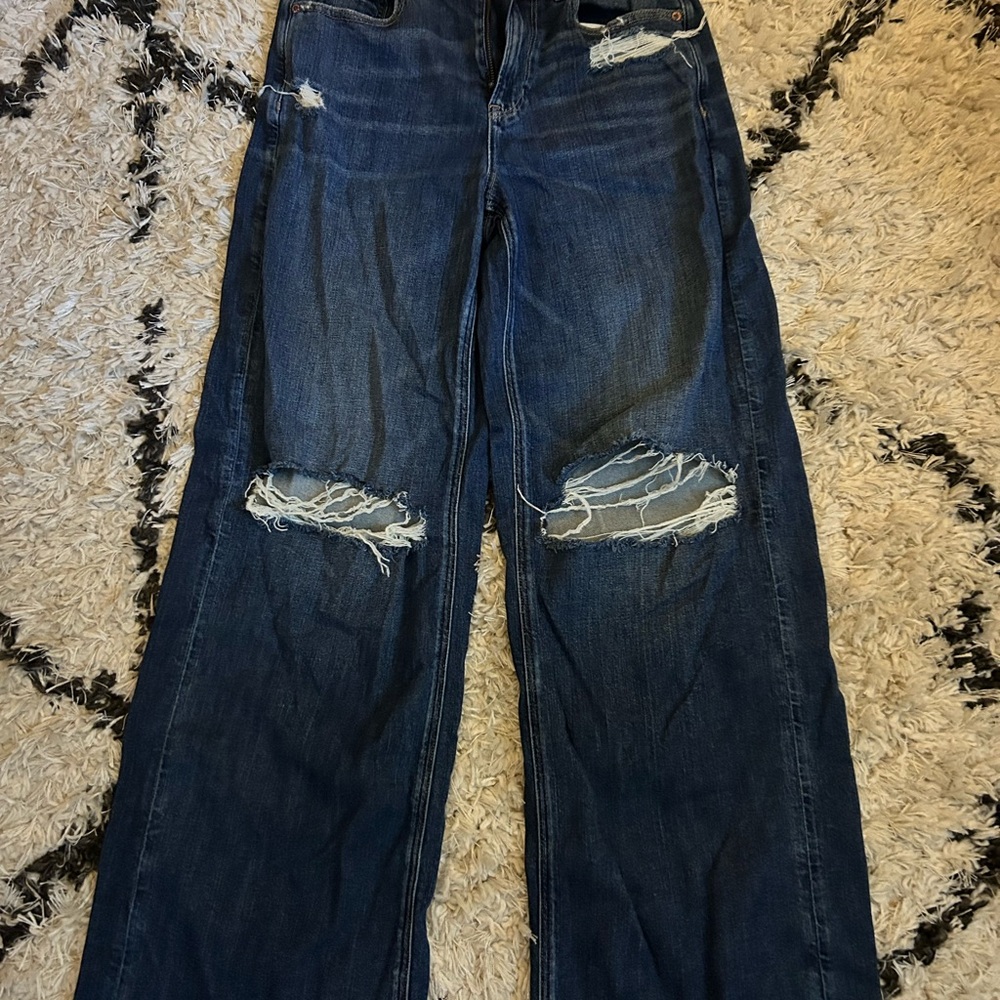 American Eagle Super High-Rise Baggy Jeans